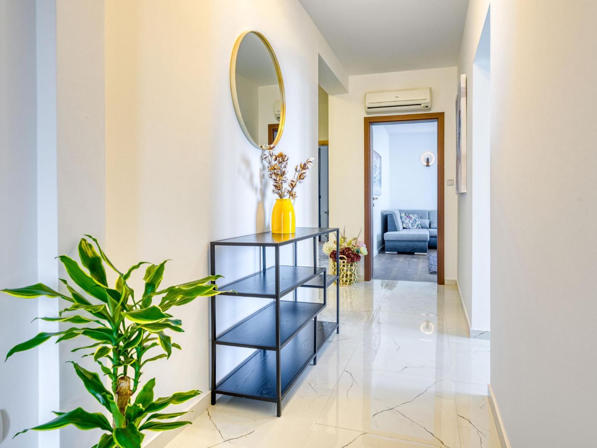 Apartment Laurus-1 By Interhome Lovran Bagian luar foto